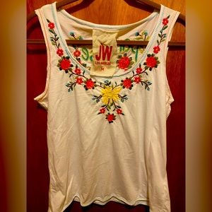 JW (Johnny Was) White Cotton Embroidered “Paradise” Tank Top size Medium